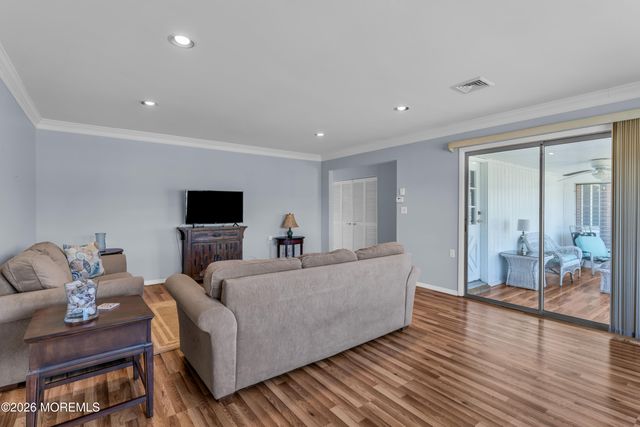 332 Canterbury Court B, Lakewood, NJ 08701