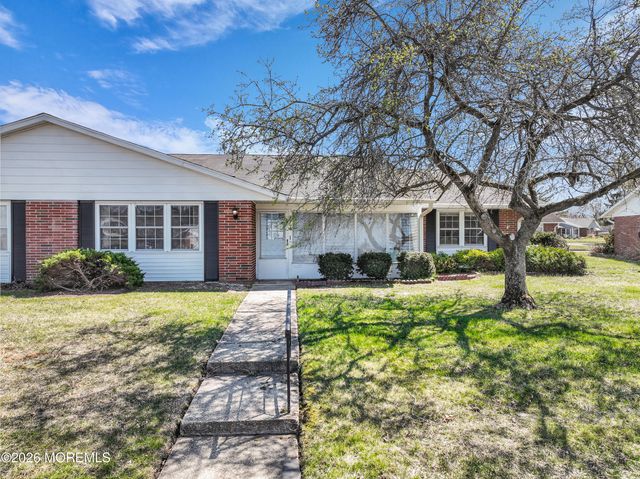 332 Canterbury Court B, Lakewood, NJ 08701