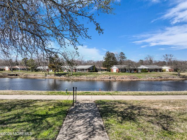 332 Canterbury Court B, Lakewood, NJ 08701