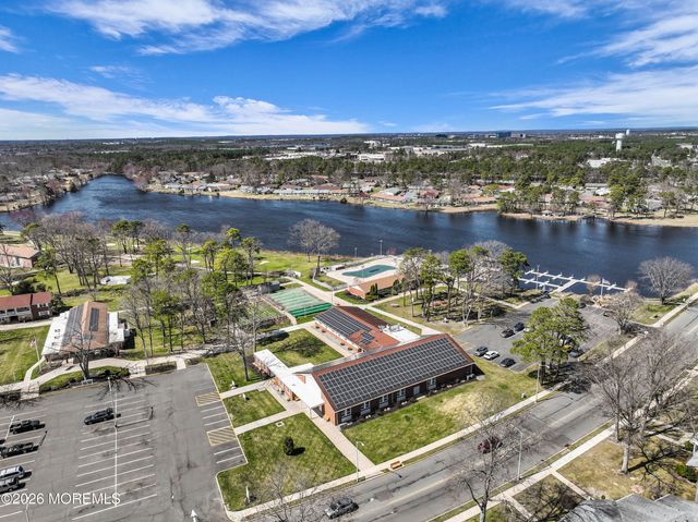 332 Canterbury Court B, Lakewood, NJ 08701