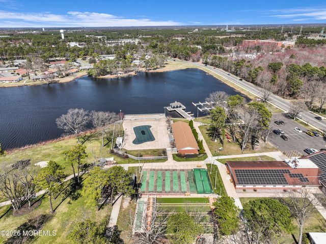 332 Canterbury Court B, Lakewood, NJ 08701