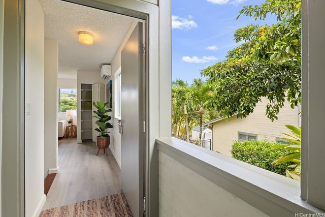 119 Kahako Street B, Kailua, HI 96734