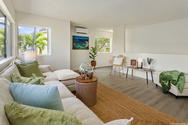 119 Kahako Street B, Kailua, HI 96734