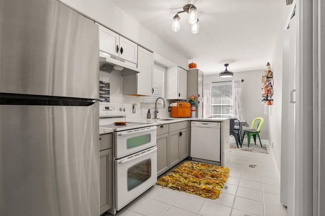 210 ALSTON DRIVE, Orlando, FL 32835