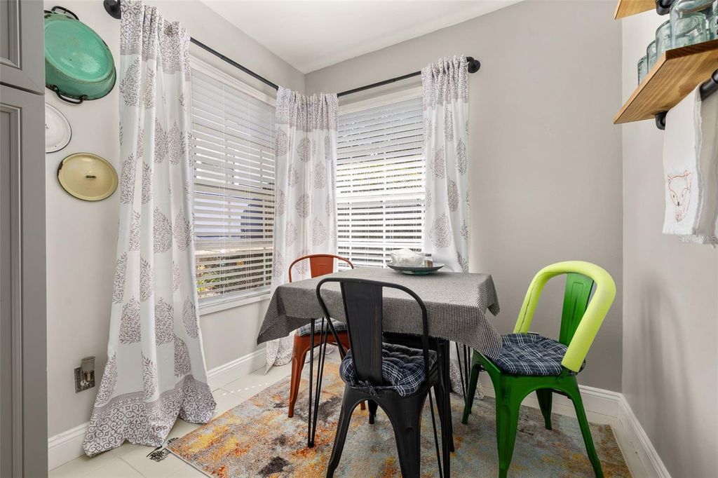 Image 12 of property listing at 210 ALSTON DRIVE, Orlando, FL 32835