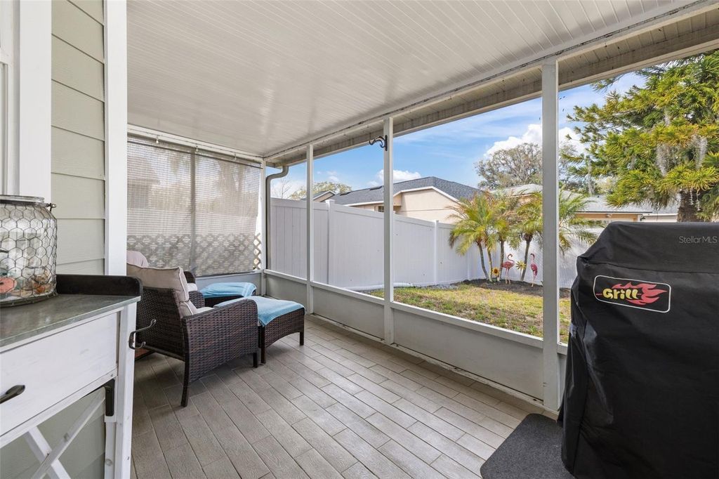 Image 19 of property listing at 210 ALSTON DRIVE, Orlando, FL 32835