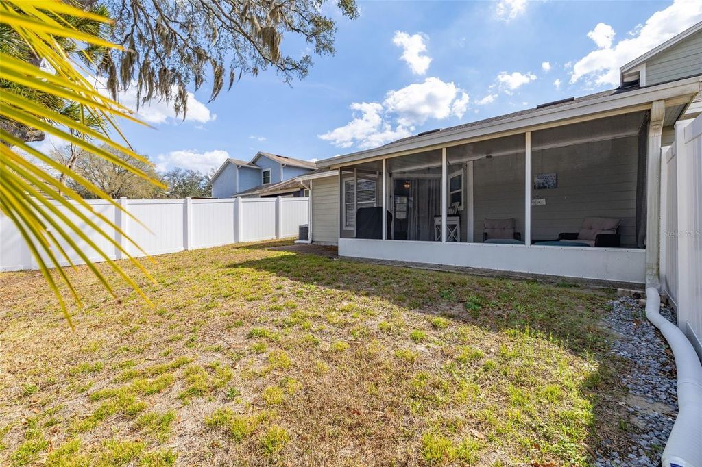 Image 24 of property listing at 210 ALSTON DRIVE, Orlando, FL 32835