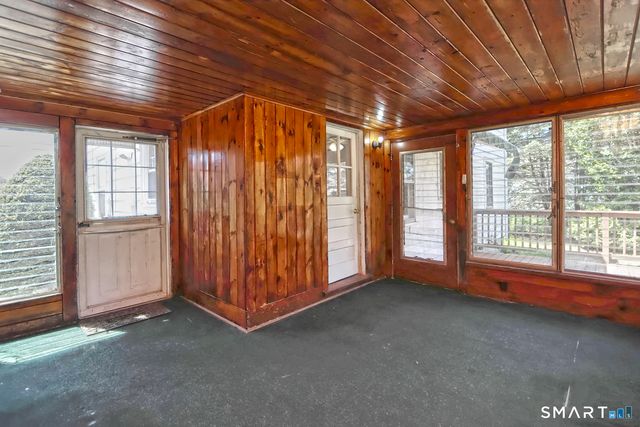 15 Locust Street, Milford, CT 06461