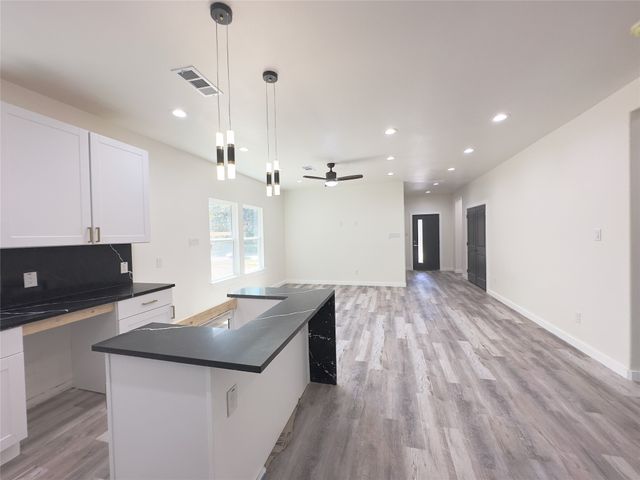 2720 Morning Avenue, Dallas, TX 75210