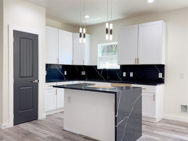 2720 Morning Avenue, Dallas, TX 75210