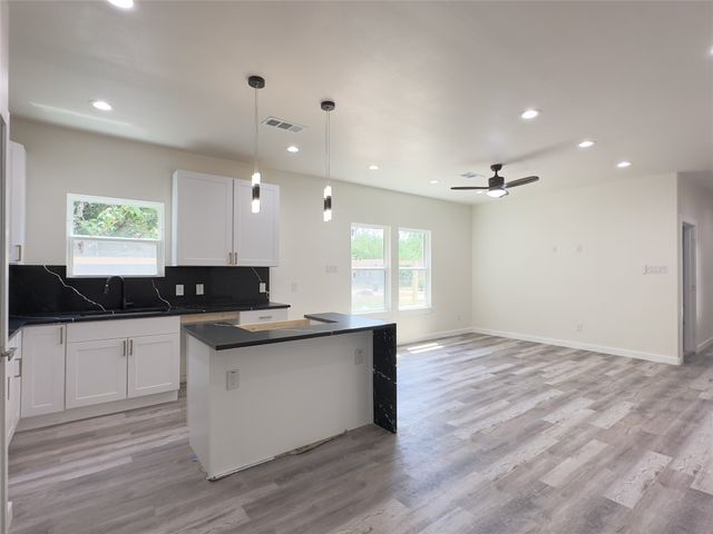 2720 Morning Avenue, Dallas, TX 75210