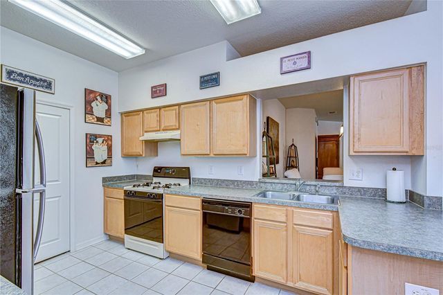 1832 SASSAFRAS DRIVE, Wesley Chapel, FL 33543