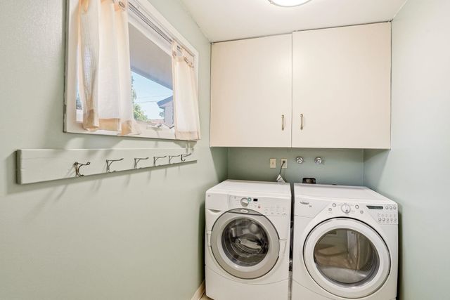 5732 N Drumheller St, Spokane, WA 99205