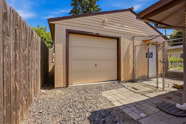 5732 N Drumheller St, Spokane, WA 99205