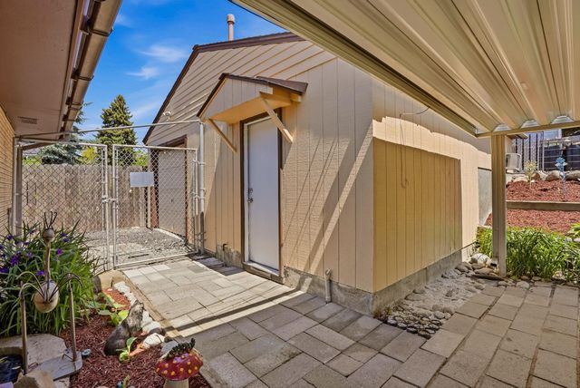 5732 N Drumheller St, Spokane, WA 99205