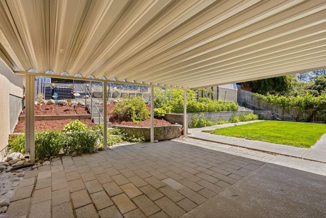 5732 N Drumheller St, Spokane, WA 99205
