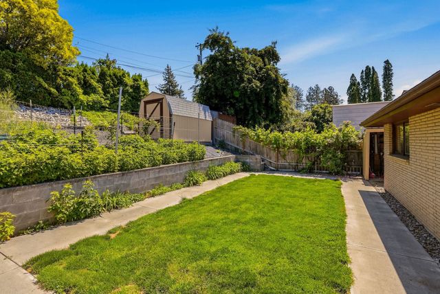 5732 N Drumheller St, Spokane, WA 99205