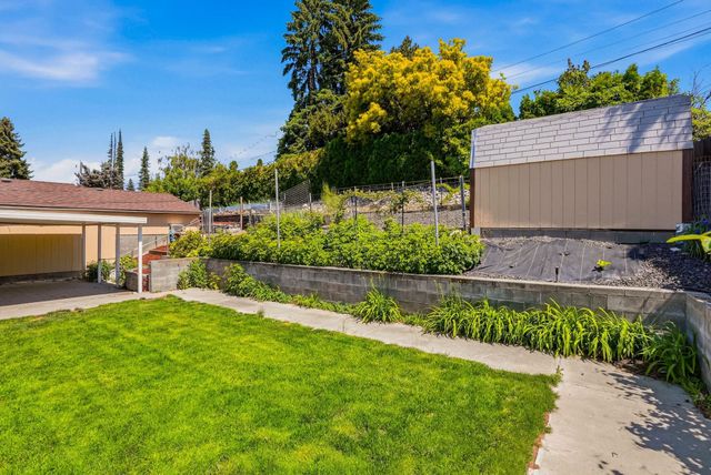 5732 N Drumheller St, Spokane, WA 99205
