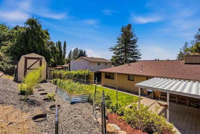 5732 N Drumheller St, Spokane, WA 99205