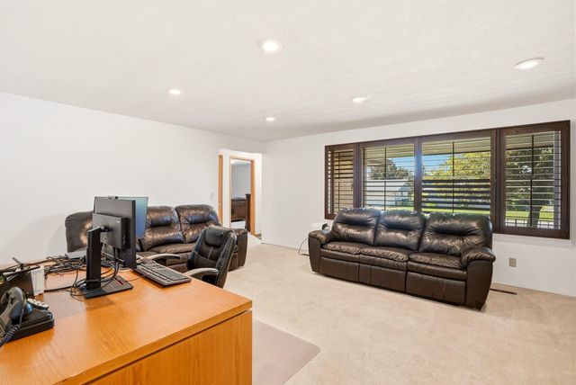 5732 N Drumheller St, Spokane, WA 99205
