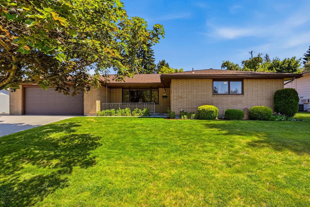 5732 N Drumheller St, Spokane, WA 99205