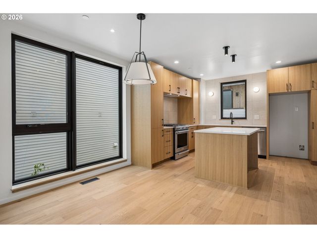 4615 N CAMPBELL Ave, Portland, OR 97217