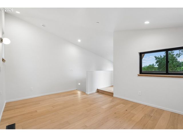 4615 N CAMPBELL Ave, Portland, OR 97217