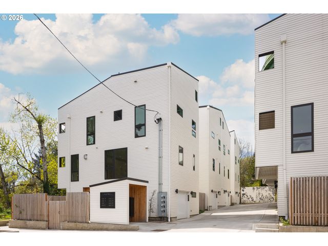 4615 N CAMPBELL Ave, Portland, OR 97217