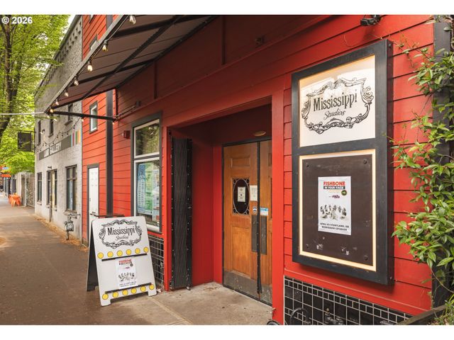 4615 N CAMPBELL Ave, Portland, OR 97217