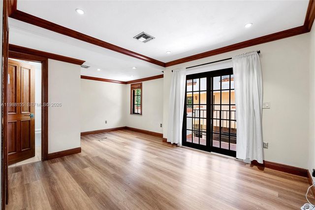 231 Majorca Ave F, Coral Gables, FL 33134