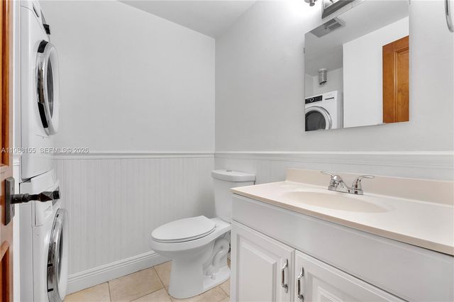 231 Majorca Ave F, Coral Gables, FL 33134