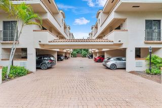 231 Majorca Ave F, Coral Gables, FL 33134