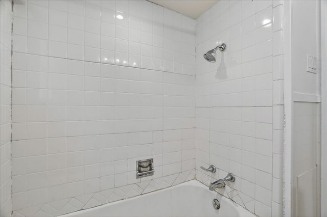4309 Curzon Avenue, Fort Worth, TX 76107