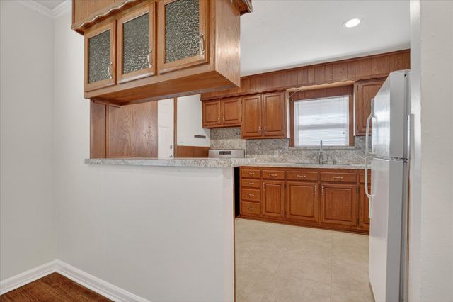 4309 Curzon Avenue, Fort Worth, TX 76107