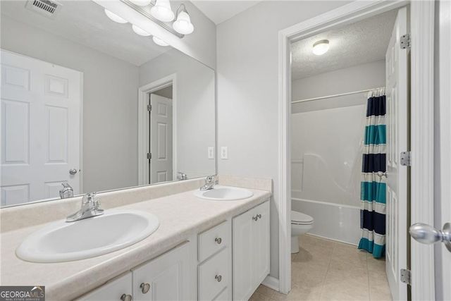 3355 Bridle Brook Drive, Auburn, GA 30011