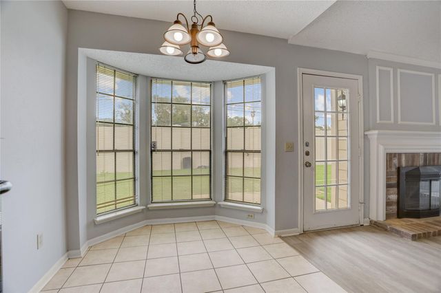 307 E Sutton Square, Stafford, TX 77477