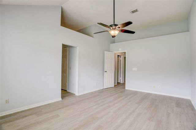 307 E Sutton Square, Stafford, TX 77477