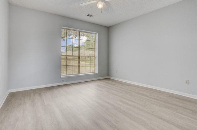 307 E Sutton Square, Stafford, TX 77477