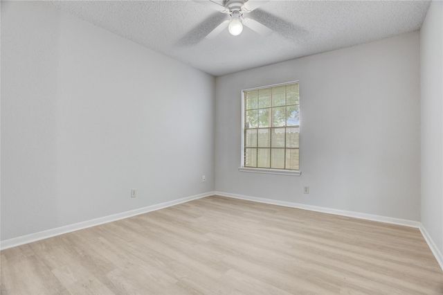 307 E Sutton Square, Stafford, TX 77477