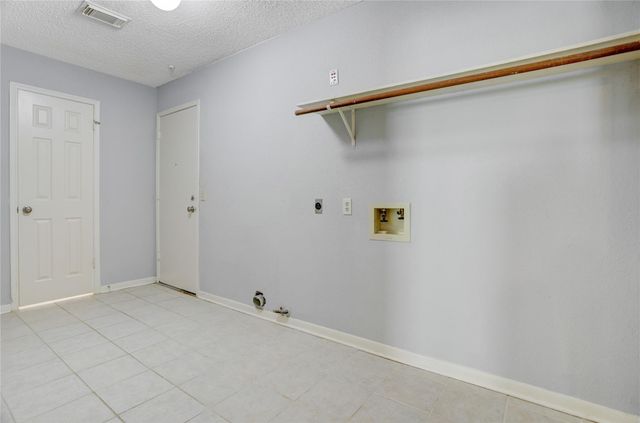 307 E Sutton Square, Stafford, TX 77477