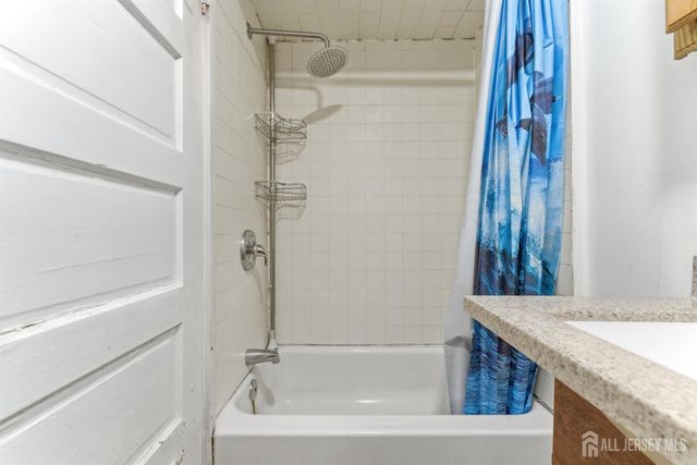 52 Park Avenue, Flemington, NJ 08822