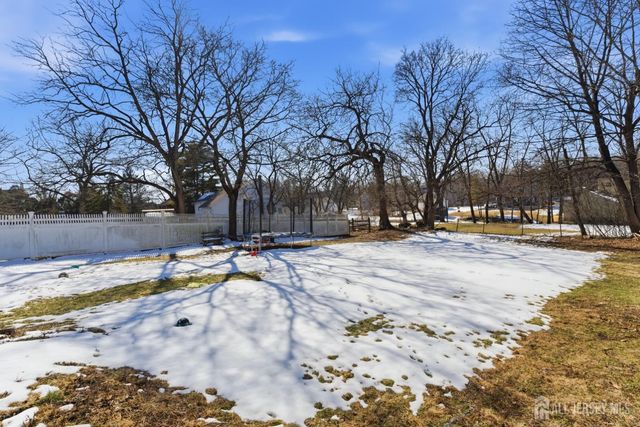 52 Park Avenue, Flemington, NJ 08822