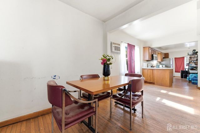 52 Park Avenue, Flemington, NJ 08822