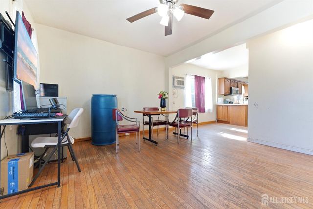 52 Park Avenue, Flemington, NJ 08822