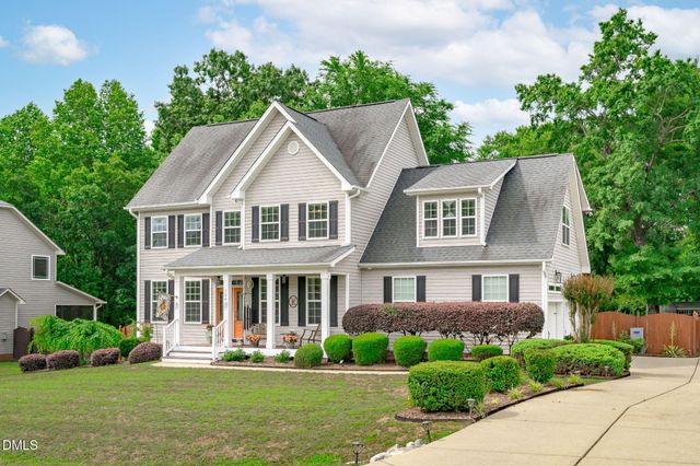 126 Gwendolyn Way, Fuquay Varina, NC 27526