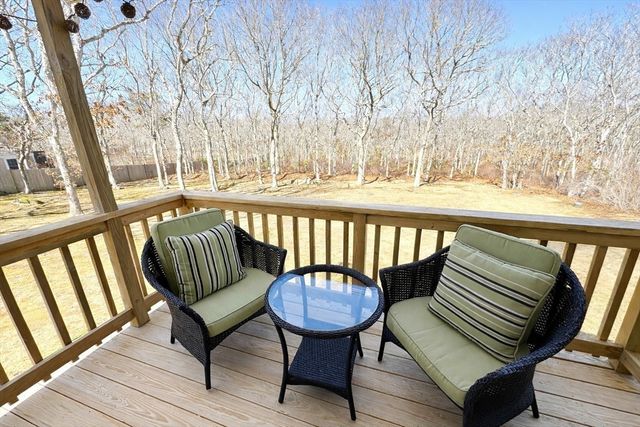 81 Whalers Walk, Edgartown, MA 02539