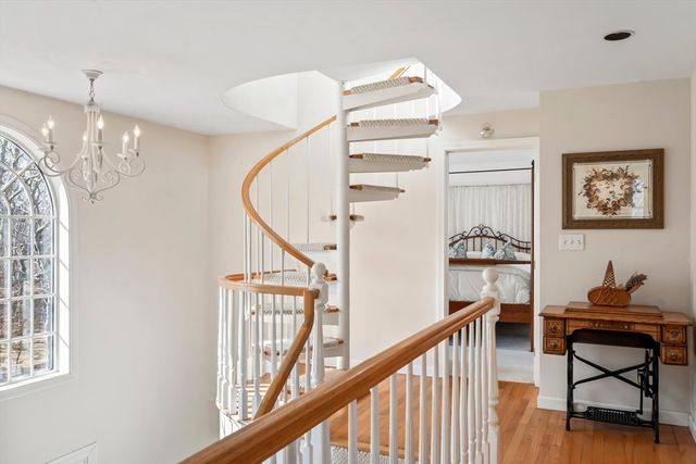 81 Whalers Walk, Edgartown, MA 02539