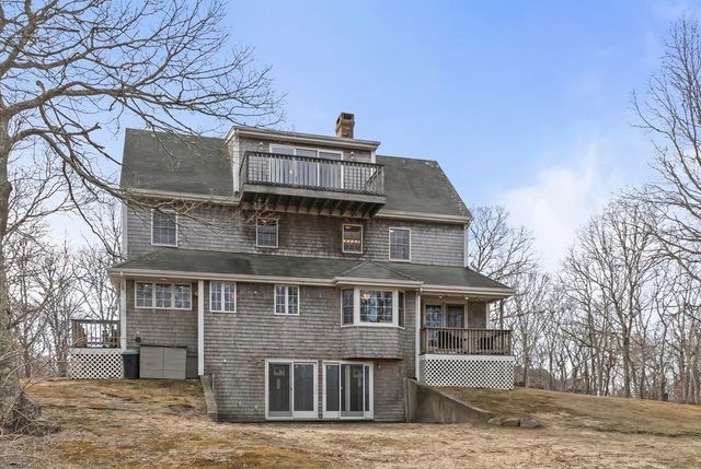 81 Whalers Walk, Edgartown, MA 02539
