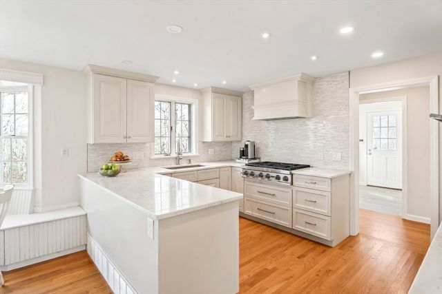 81 Whalers Walk, Edgartown, MA 02539