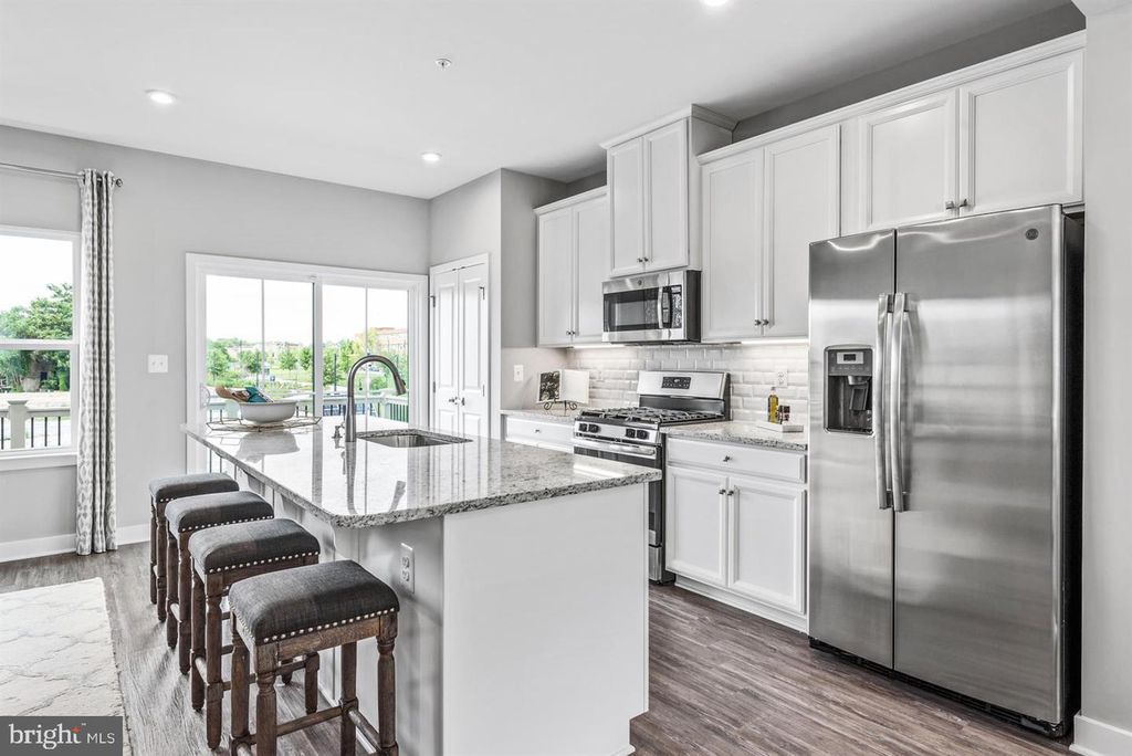 Image 2 of property listing at 2244 WATERFRONT WAY, Baltimore, MD 21230